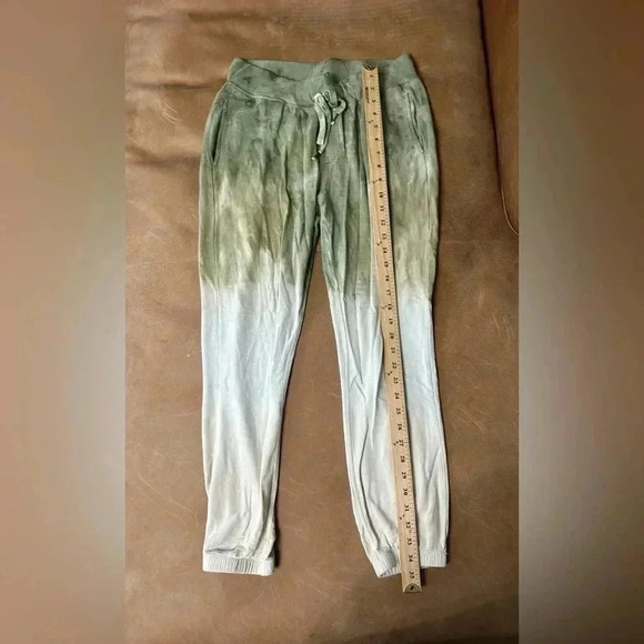 Young Fabulous and Broke Juliette Green Ombré Tie Dye Joggers Size Medium - Picture 4 of 12